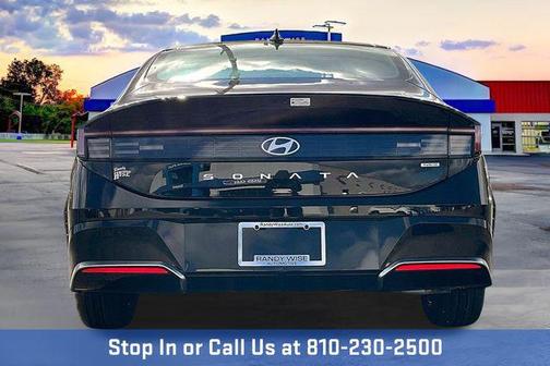 2026 Hyundai SONATA Hybrid SE