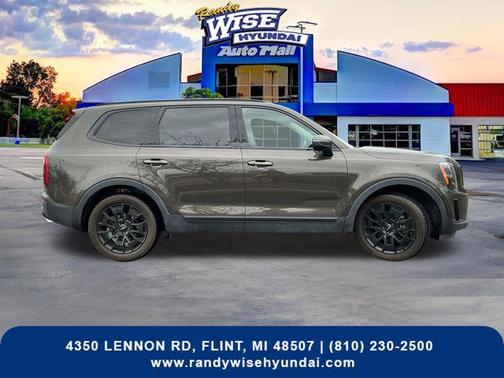 Dark Moss 2022 Kia Telluride EX