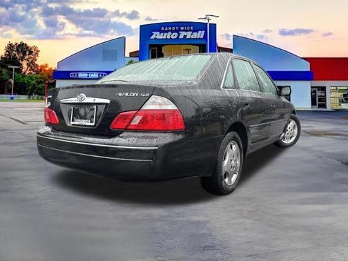 2004 Toyota Avalon XLS