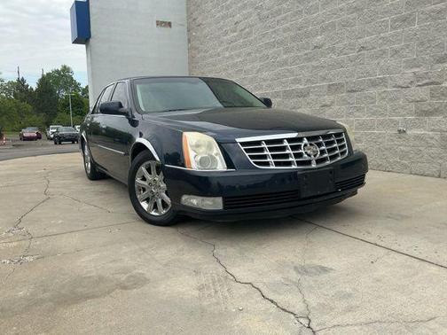 Blue 2009 Cadillac DTS Base