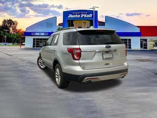 INGOT SILVER METALLIC 2017 Ford Explorer XLT