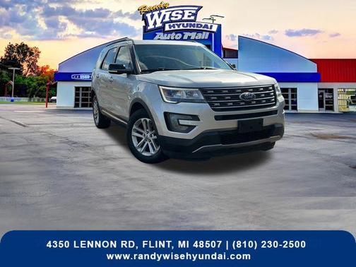 INGOT SILVER METALLIC 2017 Ford Explorer XLT