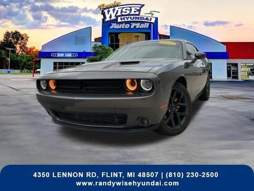 Granite Pearlcoat 2022 Dodge Challenger SXT