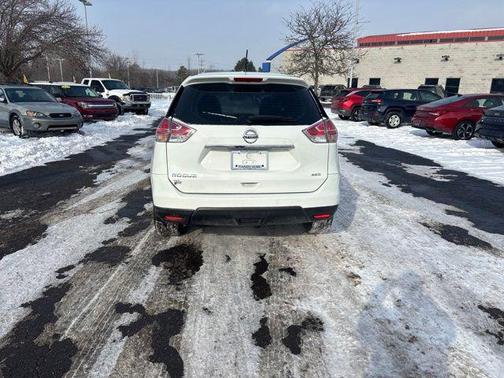 2015 Nissan Rogue S