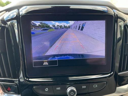 Northsky Blue Metallic 2023 Chevrolet Traverse LT Leather