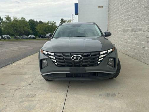 Hampton Gray 2024 Hyundai TUCSON SEL