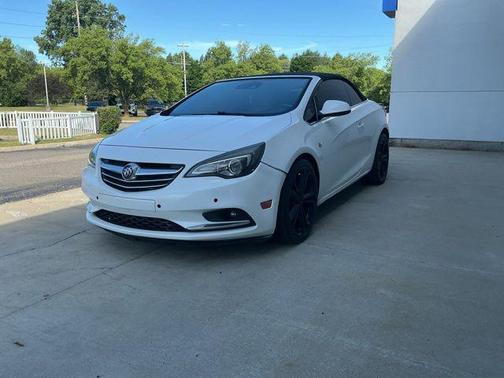 Summit White 2016 Buick Cascada Premium