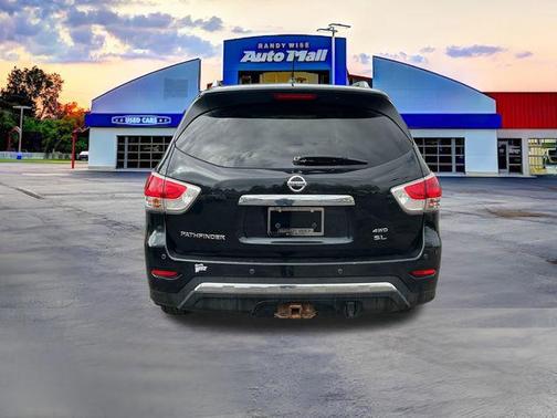 Magnetic Black 2015 Nissan Pathfinder Platinum