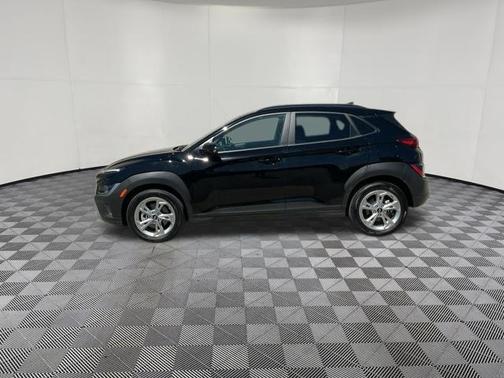 Abyss Black Pearl 2023 Hyundai KONA SEL