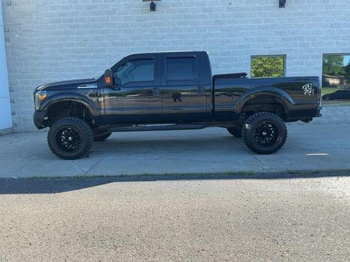 SHADOW BLACK 2016 Ford F-250 XLT