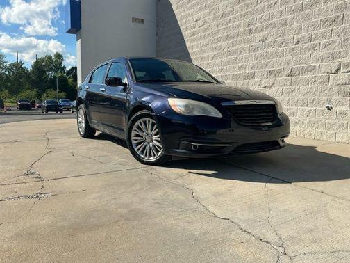 Blackberry Pearlcoat 2011 Chrysler 200 Limited
