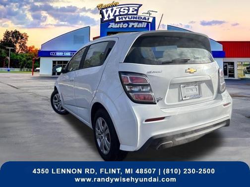 Summit White 2017 Chevrolet Sonic LT