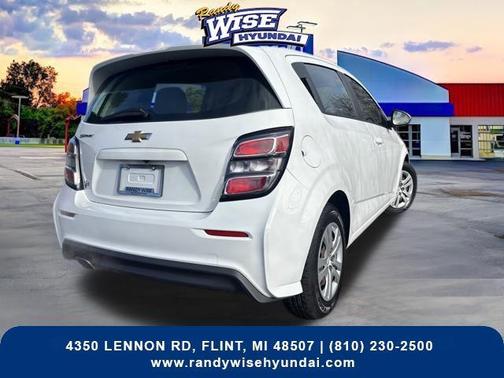 Summit White 2017 Chevrolet Sonic LT