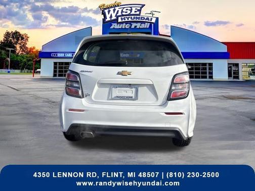 Summit White 2017 Chevrolet Sonic LT