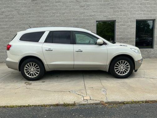 White Diamond Tricoat 2012 Buick Enclave Leather