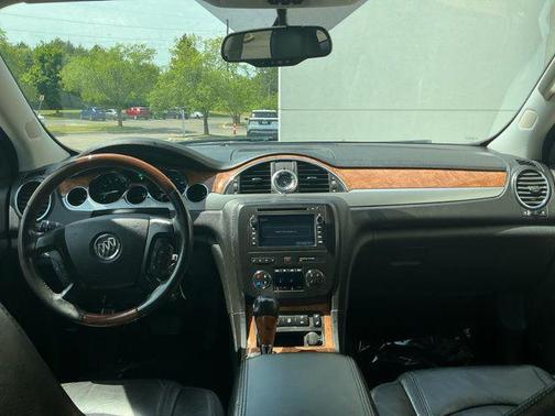 White Diamond Tricoat 2012 Buick Enclave Leather