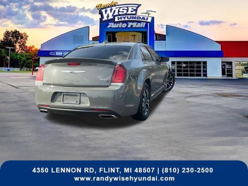 2017 Chrysler 300 S