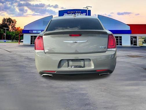 Ceramic Grey Clearcoat 2017 Chrysler 300 S