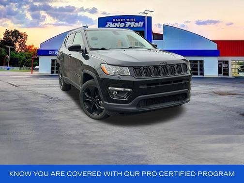 Diamond Black Crystal Pearlcoat 2019 Jeep Compass Latitude