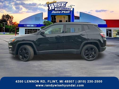 Diamond Black Crystal Pearlcoat 2019 Jeep Compass Latitude