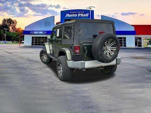 Jeep Green Metallic Clearcoat/Khaki Hard Top 2009 Jeep Wrangler Unlimited Sahara