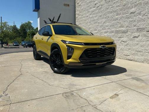 Nitro Yellow Metallic 2024 Chevrolet Trax FWD ACTIV