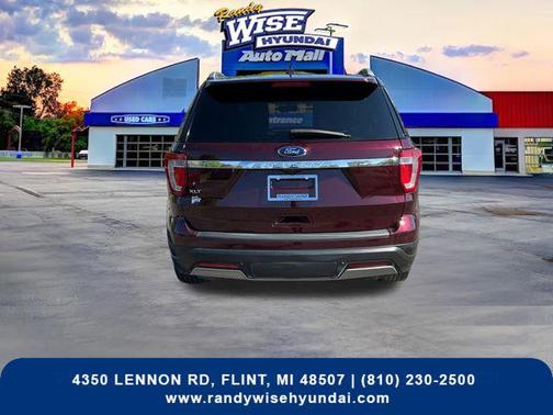 BURGUNDY VELVET MET TINT CC 2019 Ford Explorer XLT