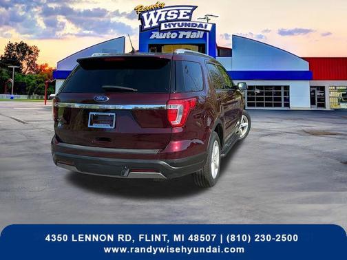 BURGUNDY VELVET MET TINT CC 2019 Ford Explorer XLT