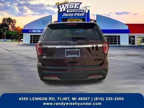 BURGUNDY VELVET MET TINT CC 2019 Ford Explorer XLT