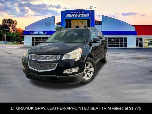 Black Granite Metallic 2009 Chevrolet Traverse LT