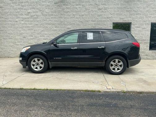 Black Granite Metallic 2009 Chevrolet Traverse LT