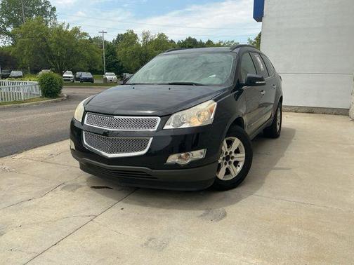 Black Granite Metallic 2009 Chevrolet Traverse LT