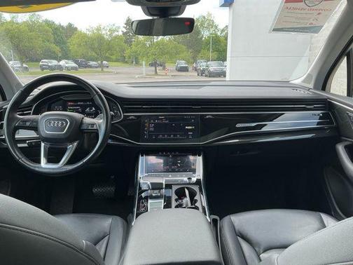 Samurai Gray Metallic 2022 Audi Q7 55 Premium Plus