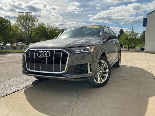 Samurai Gray Metallic 2022 Audi Q7 55 Premium Plus