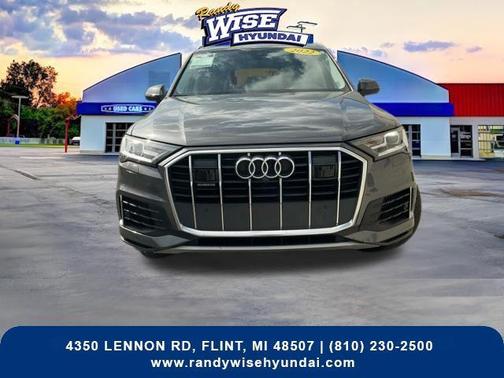 Samurai Gray Metallic 2022 Audi Q7 55 Premium Plus