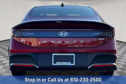 2026 Hyundai SONATA Hybrid Base