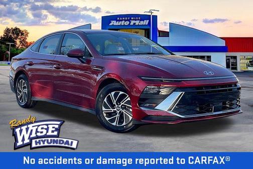 2026 Hyundai SONATA Hybrid Base