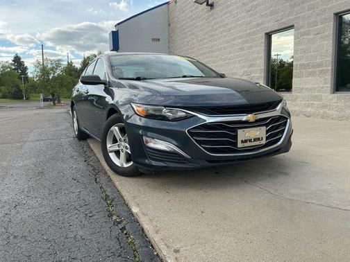 Shadow Gray Metallic 2020 Chevrolet Malibu 1LS