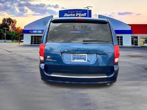 Deep Water Blue Pearlcoat 2011 Dodge Grand Caravan Mainstreet