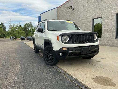 Alpine White 2018 Jeep Renegade Upland