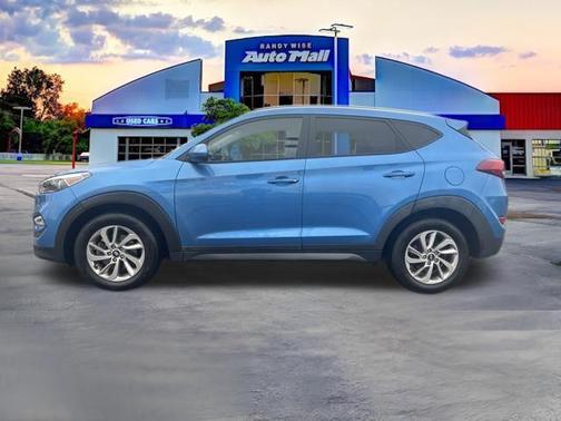 2016 Hyundai TUCSON SE