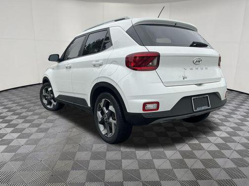 Lunar White 2024 Hyundai VENUE SEL
