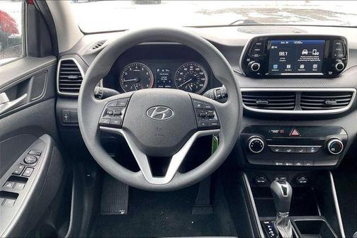 2021 Hyundai TUCSON SE