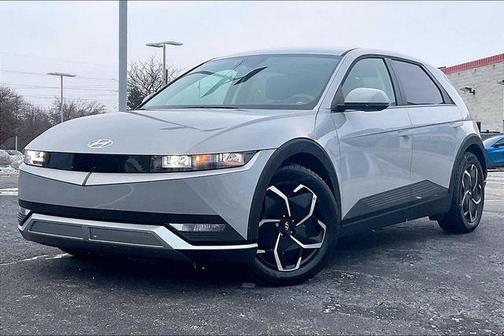 2024 Hyundai IONIQ 5 SE