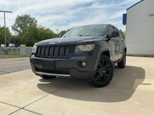 Maximum Steel Metallic Clearcoat 2013 Jeep Grand Cherokee Laredo