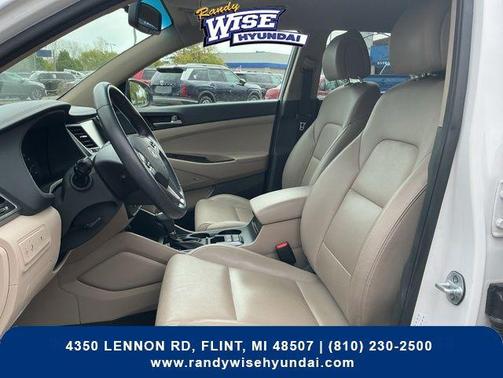 Dazzling White 2018 Hyundai TUCSON SEL Plus