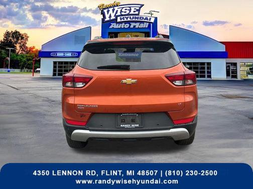 Vivid Orange Metallic 2023 Chevrolet Trailblazer LT