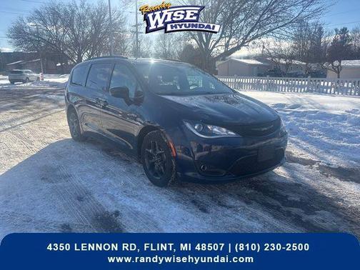 2018 Chrysler Pacifica Touring-L