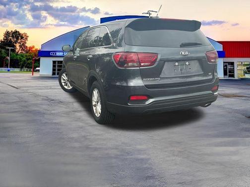Gravity Grey 2020 Kia Sorento LX