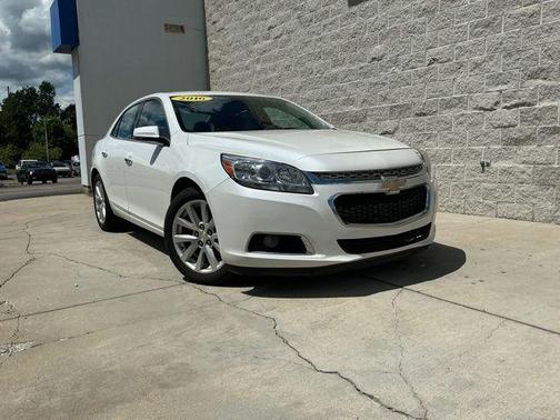 Iridescent Pearl Tricoat 2016 Chevrolet Malibu Limited LTZ